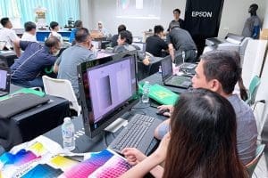 inkspa สร้างอาชีพ คอร์สเรียน อบรมทำเสื้อ สอนโปรแกรม ps ai แพทเทิร์นเสื้อ gradient ไล่สี ชาร์ตสี การวัดค่าสี ซับลิเมชั่น dtg dft ทฤษฎีสี การตัด การเย็บ คำนวณต้นทุน
